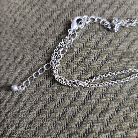 Retro Silver Tone Double Strand Dainty Flower Chain Statement Necklace - Picture 8 of 9